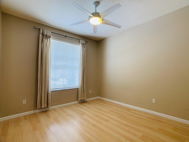 Foto del edificio - 3111 Pebble Ct