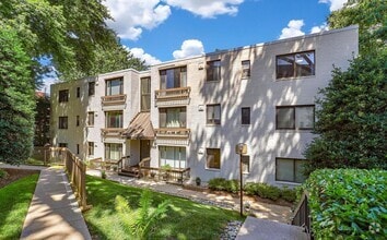 Building Photo - 2605 39th St NW