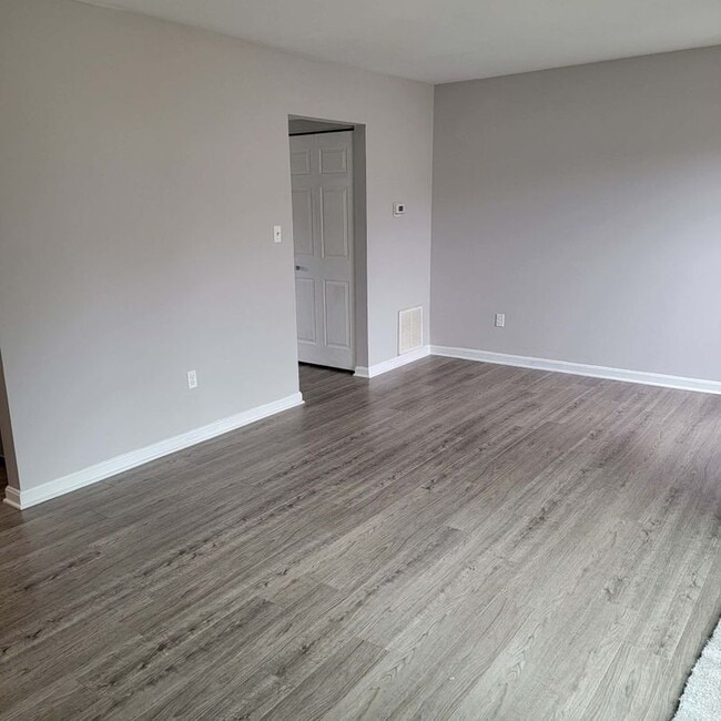 Foto del edificio - 47734 Devin Cir