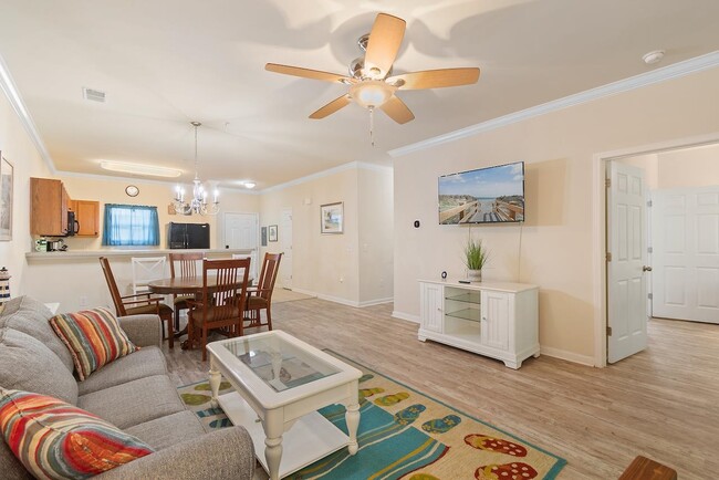 Building Photo - 6253 Catalina Dr