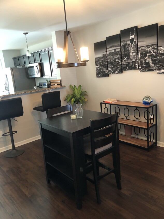 Foto principal - 185 Cobblestone Place Dr
