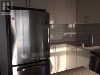 Photo du bâtiment - 2560-2560 Eglinton Ave W