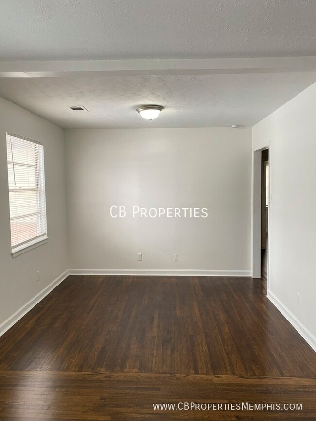 Building Photo - 3611 Suzanne Dr