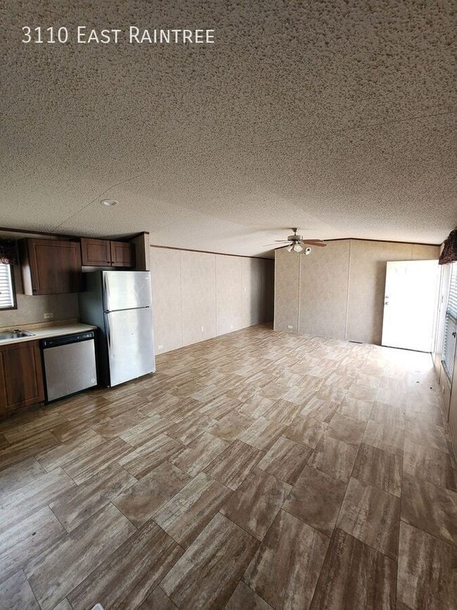 Foto del edificio - 3110 East Raintree-