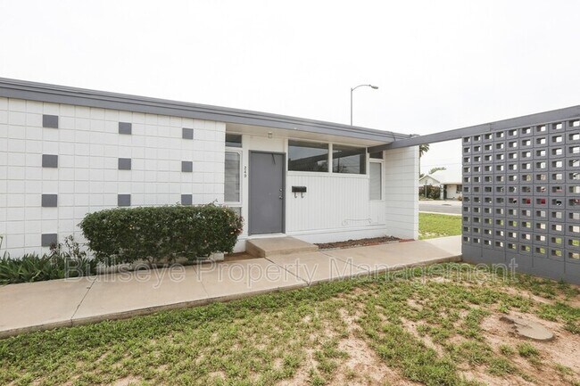 Photo - 249 S Hobson Apartment