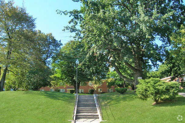 Complejo - Highland Manor Apartments