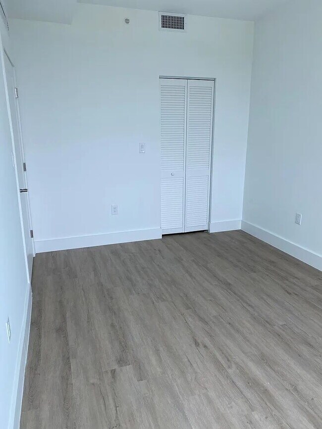Foto del edificio - "Charming 1-Bedroom Retreat in the Heart of Davie, FL – Perfect for Cozy Living!"
