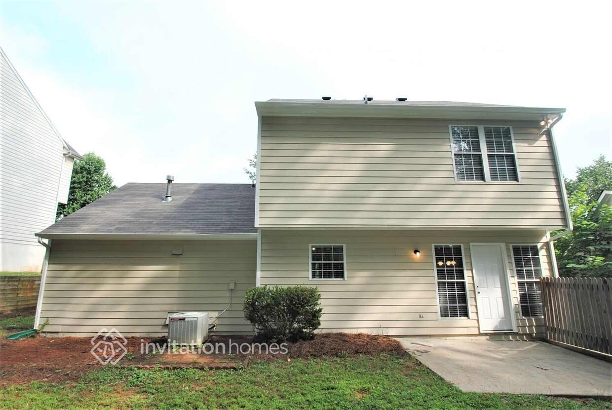 Building Photo - 940 Twin Brook Ct NW