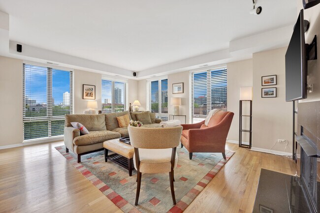 Foto del edificio - 343 W Old Town Ct