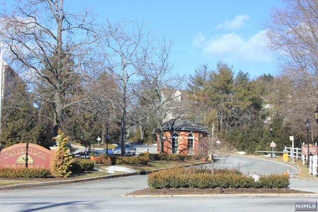 Foto del edificio - 834 Roanoke Ct