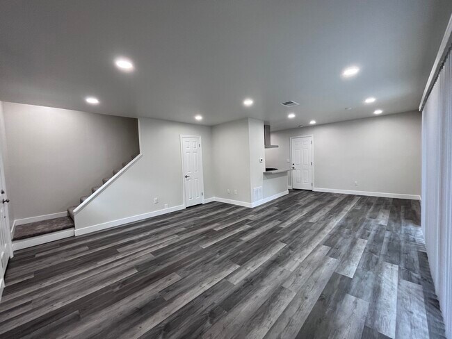 Foto del edificio - 2834 E Frontera St