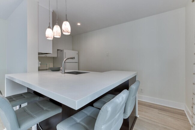 Building Photo - 1605 US-1