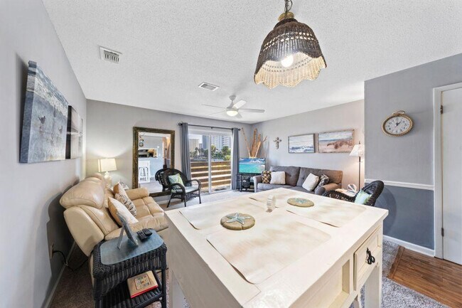 Building Photo - 344 E Beach Blvd