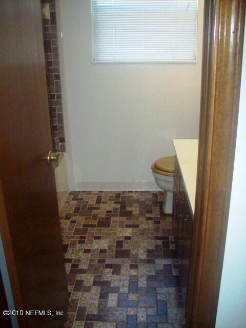 Building Photo - 2452 Ridgecrest Ave