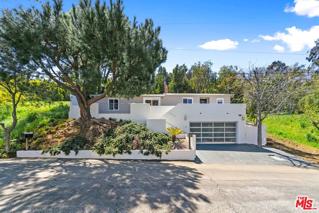 Foto principal - 26322 Fairside Rd