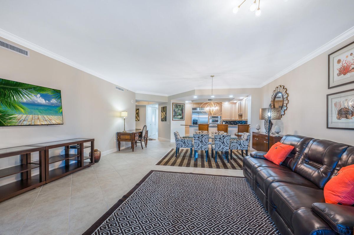 Foto principal - 23850 Via Italia Cir