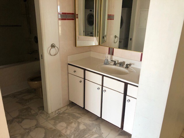 Foto del edificio - Outstanding Views from this One Bedroom, O...