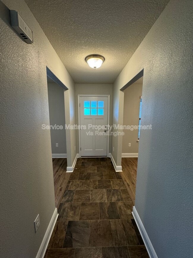 Building Photo - 4622 Belvedere Circle