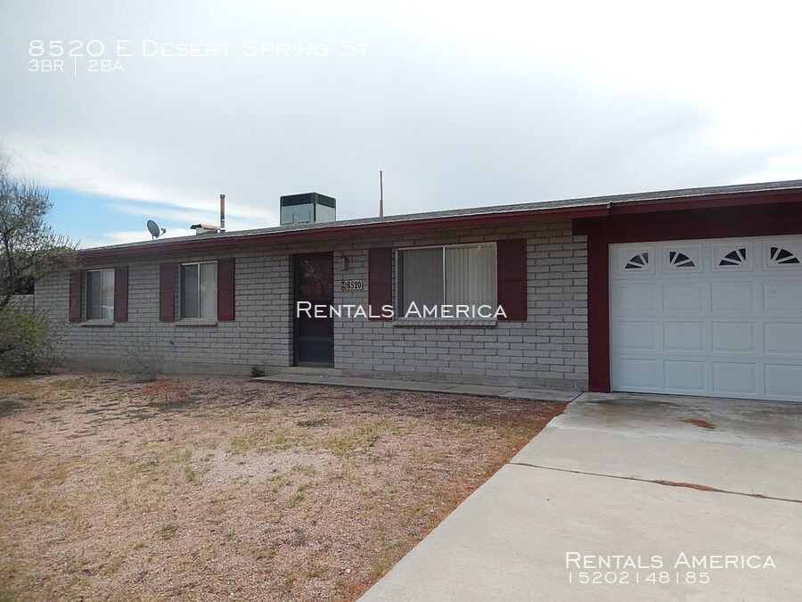 Primary Photo - Great East Side Home on the Golf Course