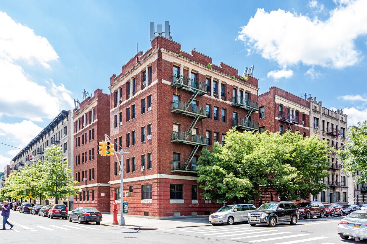 Primary Photo - 578 Academy St