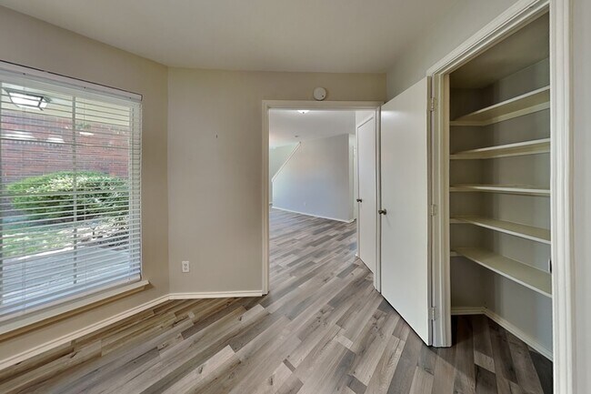 Foto del edificio - 3812 Dalston Ln