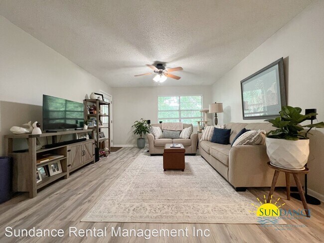 Foto del edificio - 3 br, 2 bath House - 611 Colonial Drive #8