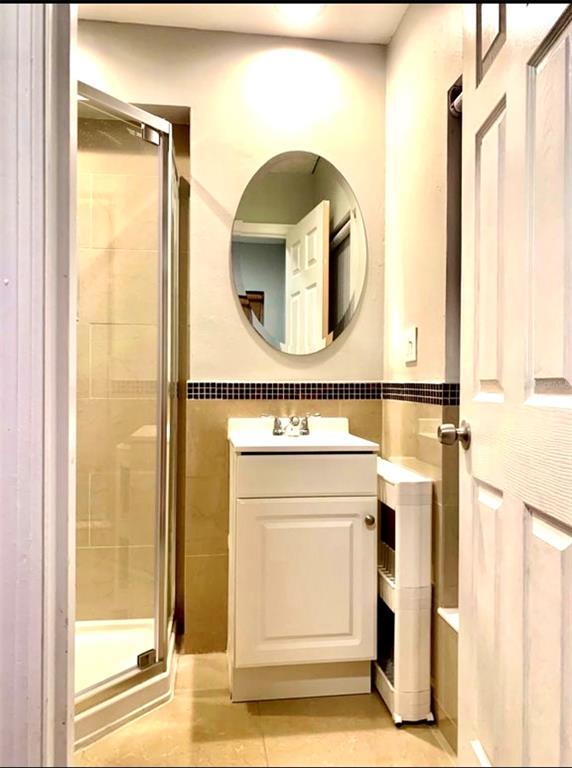 Foto del edificio - 947 Pinedale Ave