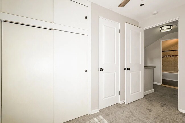 Building Photo - 1254 Edgewood Dr
