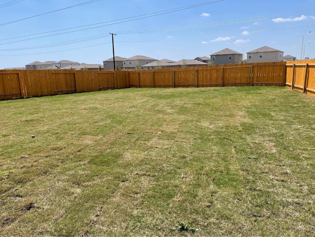 Building Photo - 704 Shoal Crk