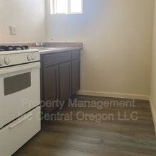 Building Photo - 1707 US-26