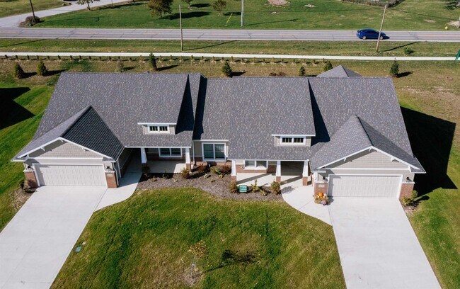 Foto del edificio - 3211 W Bartlett Dr