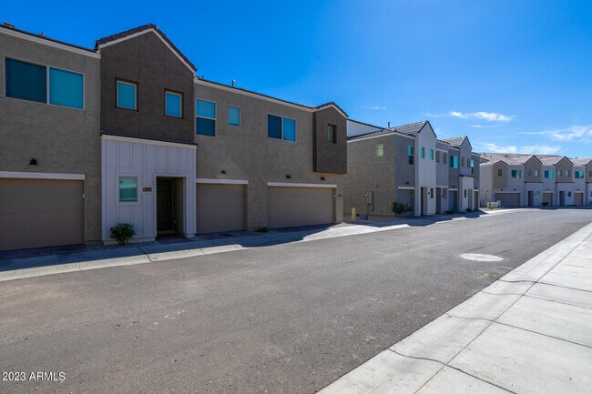 Building Photo - 2169 W Harmont Dr