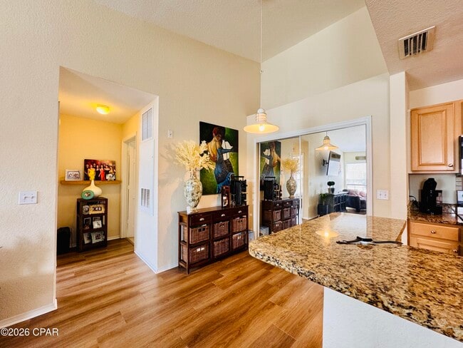 Foto del edificio - 1109 Lighthouse Rd