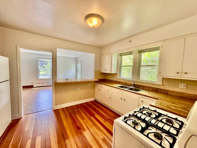 Foto del edificio - 735 Deerfield Rd
