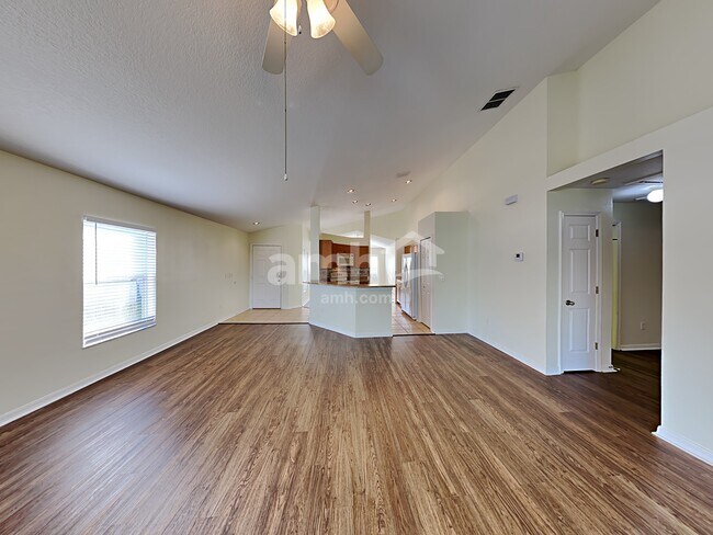 Building Photo - 3348 Clover Blossom Circle