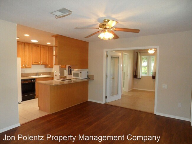 Building Photo - 2 br, 2 bath House - 3136 Via Vista #A