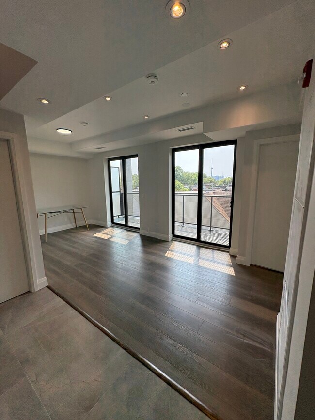 Photo du bâtiment - 1000 Bathurst St