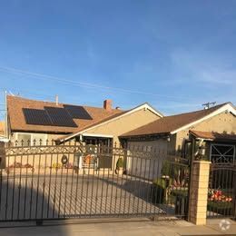 Building Photo - 9206 Vena Ave
