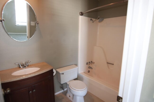 Foto del edificio - 1021 Park Meadow Dr