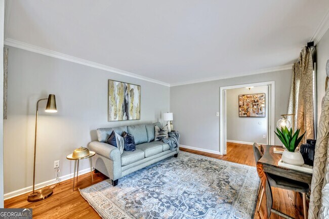 Foto del edificio - 801 Mockingbird Ln