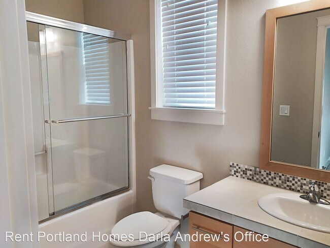 Foto del edificio - 4 br, 3 bath House - 2105 NW 163rd Terrace