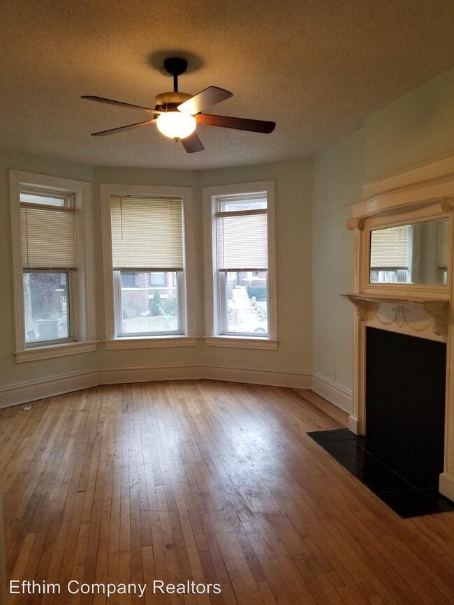 Foto del edificio - 3450 Crittenden St