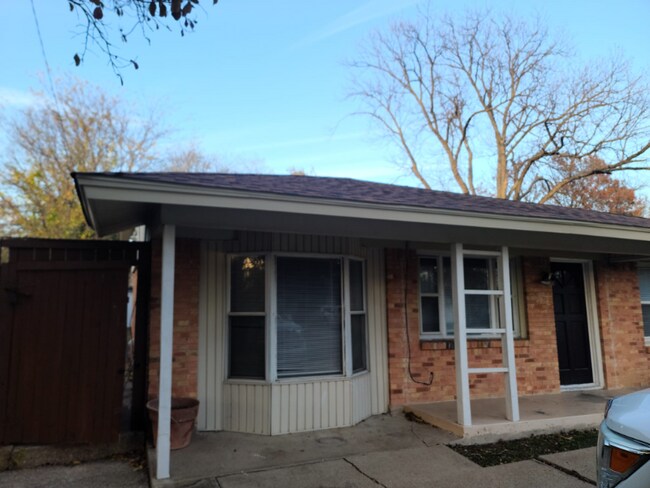 Foto del edificio - 2539 Hillsboro Ave