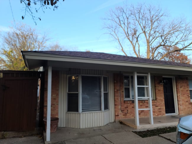 Photo - 2539 Hillsboro Ave House