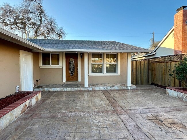 Building Photo - Beautifully remodeled one story house in Blossom Valley! $4900