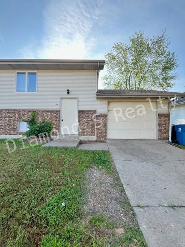 Building Photo - 1204 Flora St