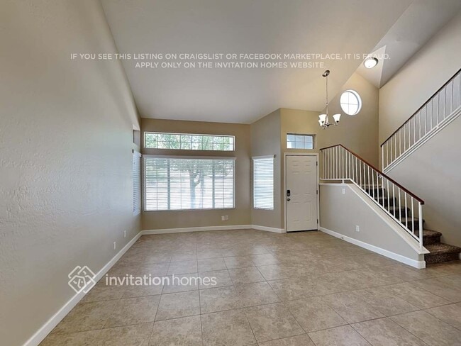 Building Photo - 1140 N Leoma Ln