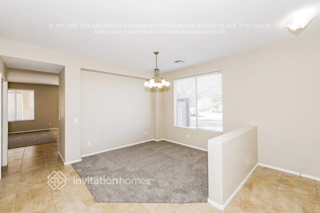Foto del edificio - 641 Powder Brook Dr