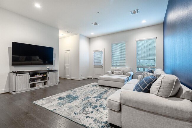 Foto del edificio - 3644 Griggs Rd