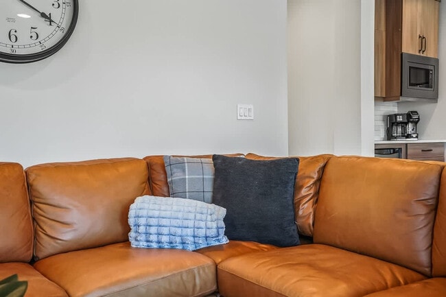 Foto del edificio - 1013 Yew Wood St